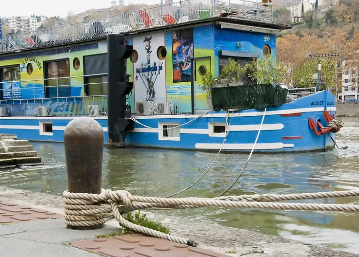 Studios Peniche Lyon Centre Vieux Lyon Confluence