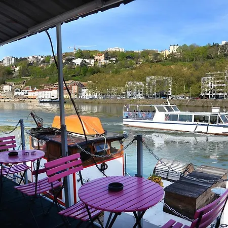 studios peniche Lyon centre Vieux Lyon Confluence Extérieur photo